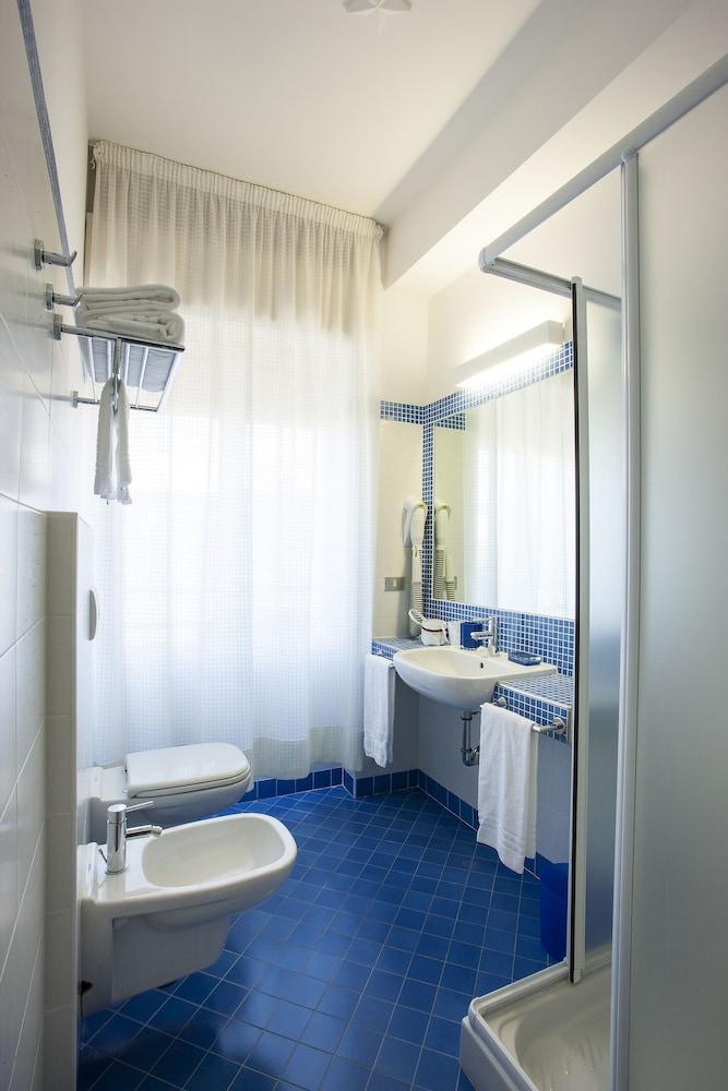 Hotel Brig Каттолика Экстерьер фото