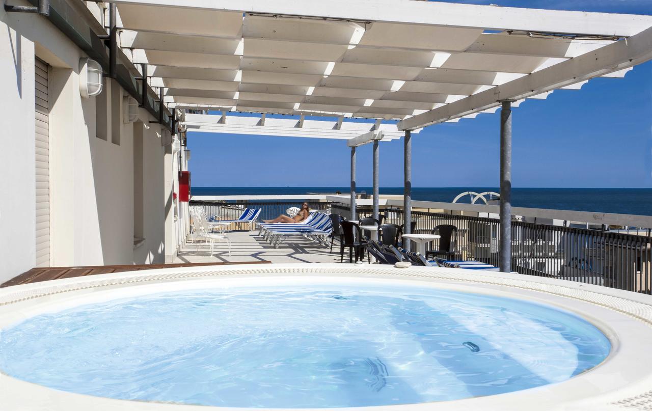 Hotel Brig Каттолика Экстерьер фото